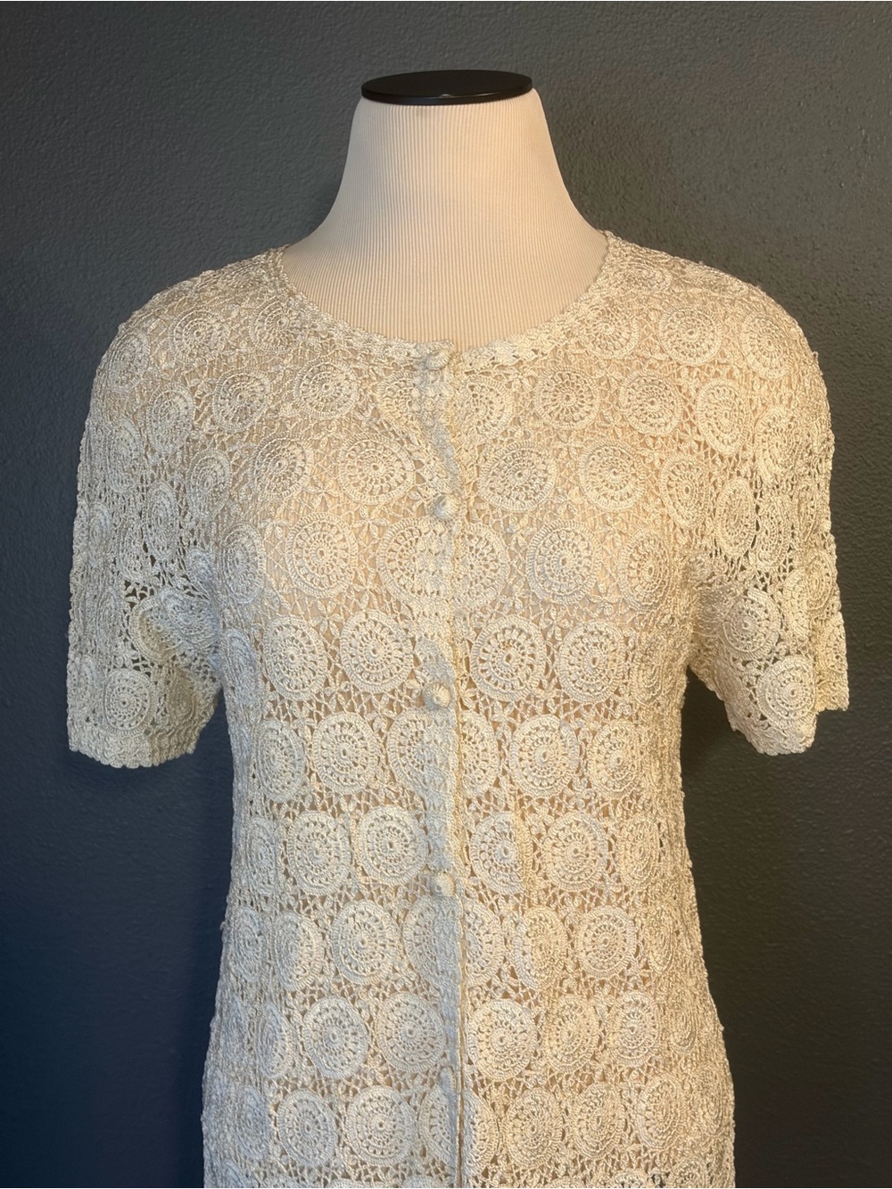 Vintage Lace Openwork Crochet Short-Sleeve Button Up Cardigan - Cream Sz Small